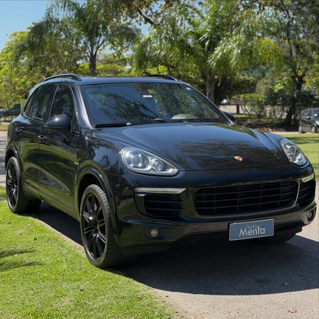 PORSCHE CAYENNE S E-HYBRID - Imagem 3