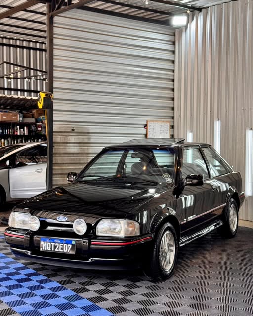 FORD ESCORT XR3 - Imagem 3