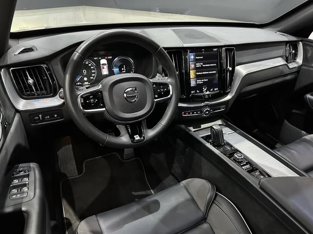 VOLVO XC60 R-DESING - Imagem 6