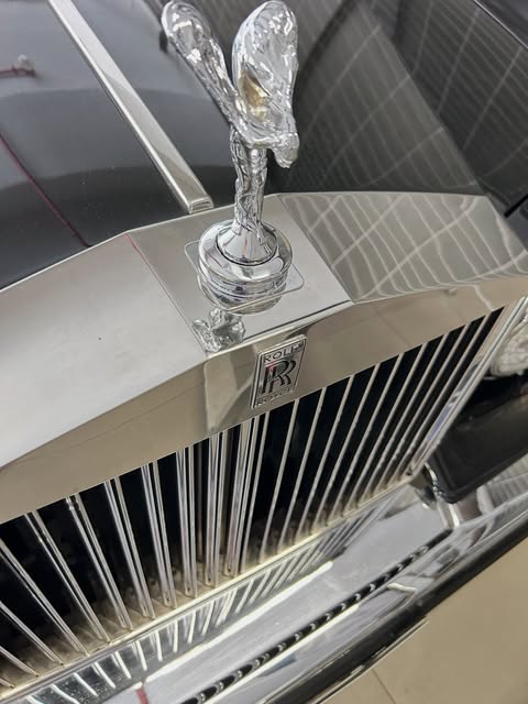 ROLLS-ROYCE CORNICHE II - Imagem 14