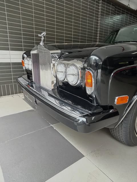 ROLLS-ROYCE CORNICHE II - Imagem 3