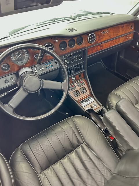 ROLLS-ROYCE CORNICHE II - Imagem 10