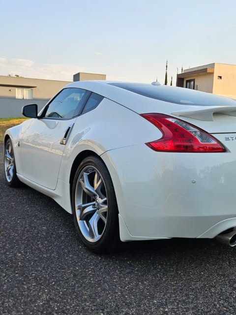 NISSAN 370Z SPORT PACKAGE - Imagem 12
