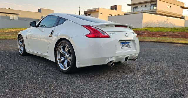 NISSAN 370Z SPORT PACKAGE - Imagem 13