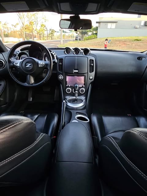 NISSAN 370Z SPORT PACKAGE - Imagem 16