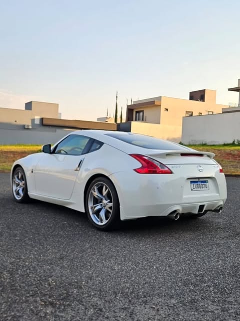 NISSAN 370Z SPORT PACKAGE - Imagem 3