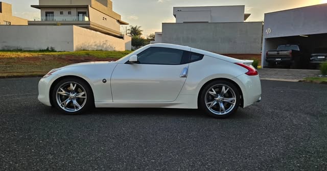 NISSAN 370Z SPORT PACKAGE - Imagem 4