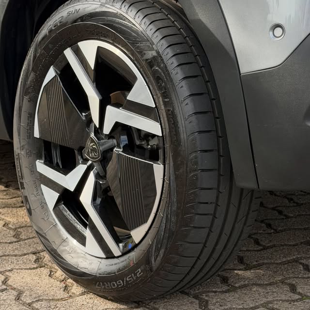 PEUGEOT 2008 ALLURE - Imagem 3