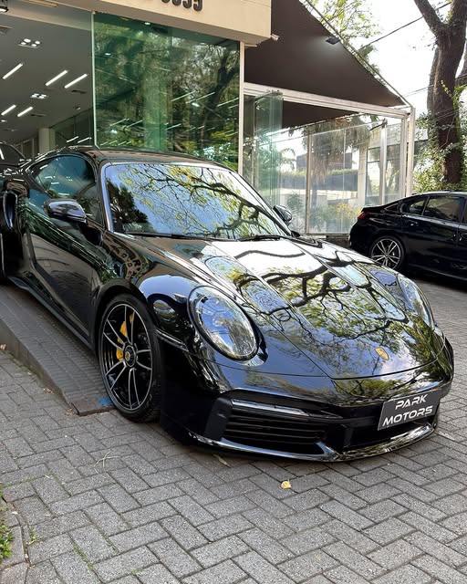 PORSCHE 911 TURBO S - Imagem 4