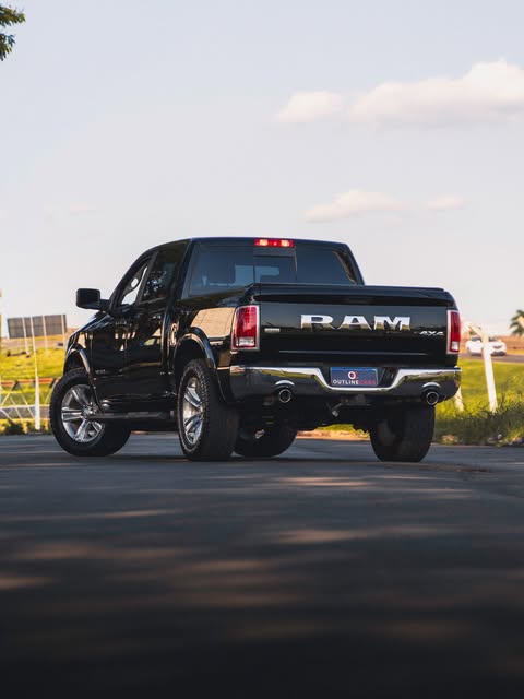 RAM 1500 LARAMIE 5.7 V8 - Imagem 2