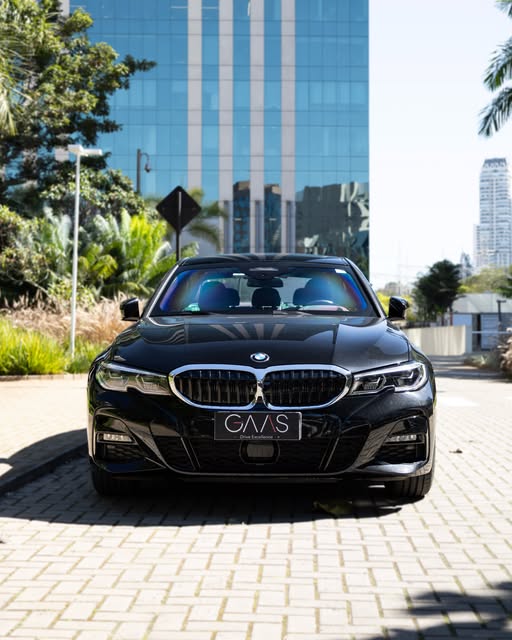 BMW 330I M SPORT - Imagem 2