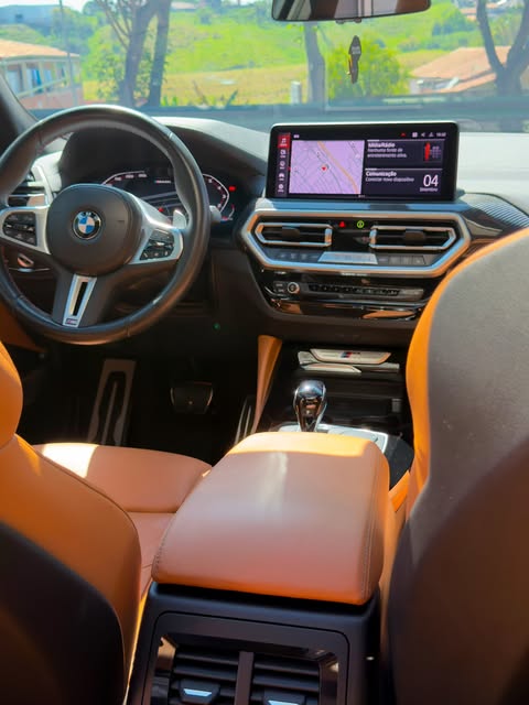 BMW X4 M40I - Imagem 9