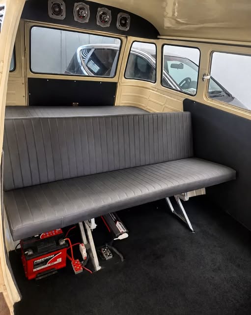 VOLKSWAGEN KOMBI - Imagem 4