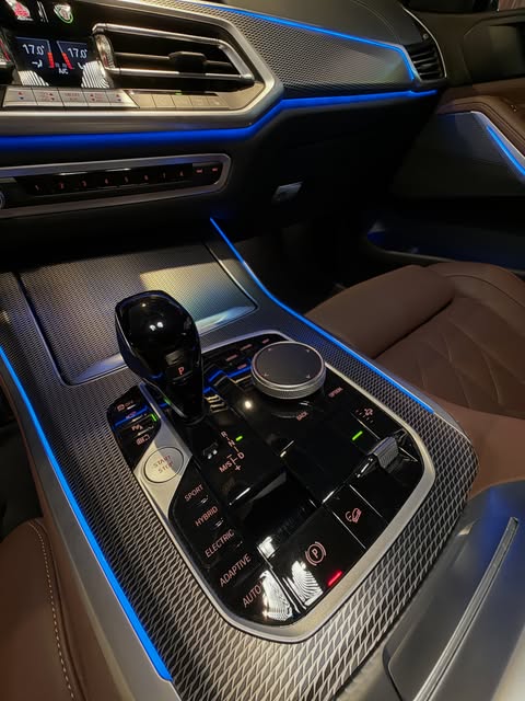BMW X5 XDRIVE 45E - Imagem 14