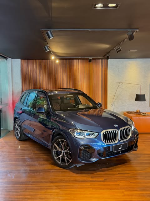 BMW X5 XDRIVE 45E - Imagem 20