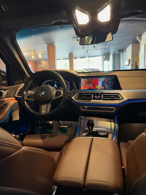 BMW X5 XDRIVE 45E - Imagem 9