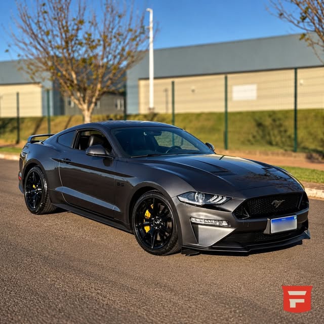 FORD MUSTANG BLACK SHADOW - Imagem 11