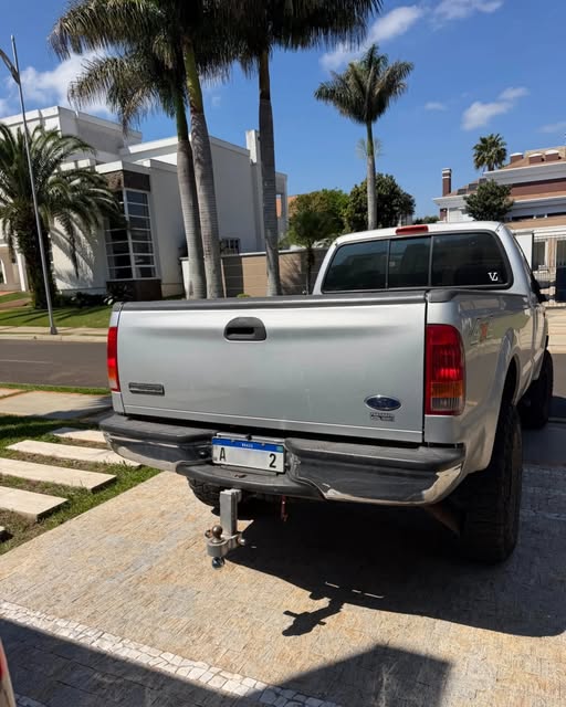 FORD F-250 XLT - Imagem 4