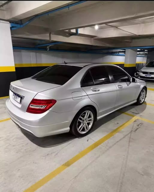 MERCEDES-BENZ C 180 - Imagem 3