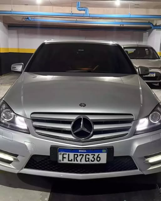 MERCEDES-BENZ C 180 - Imagem 7