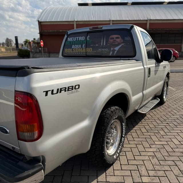 FORD F-250 XLT-L - Imagem 5