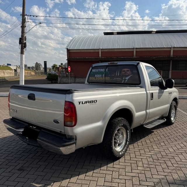 FORD F-250 XLT-L - Imagem 8