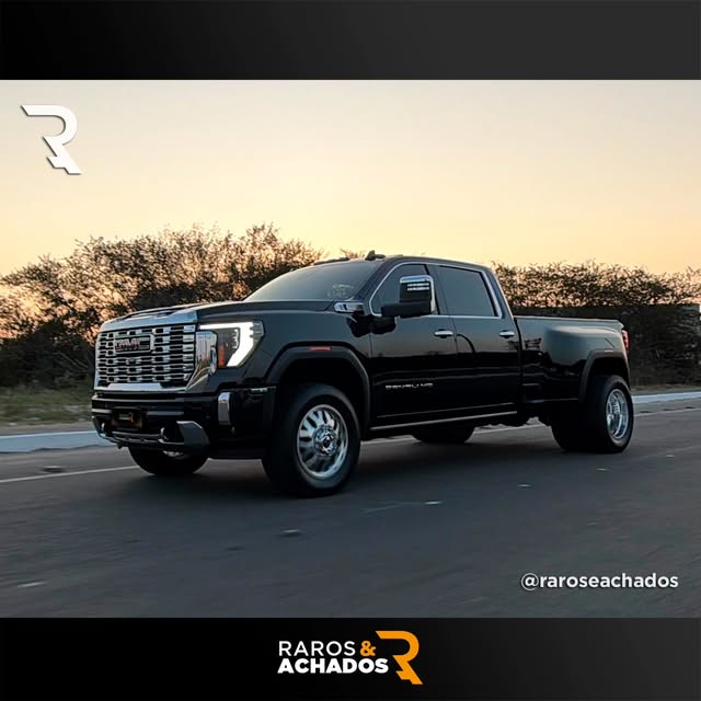 GMC SIERRA 3500HD DENALI ULTIMATE DUALLY - Imagem 11