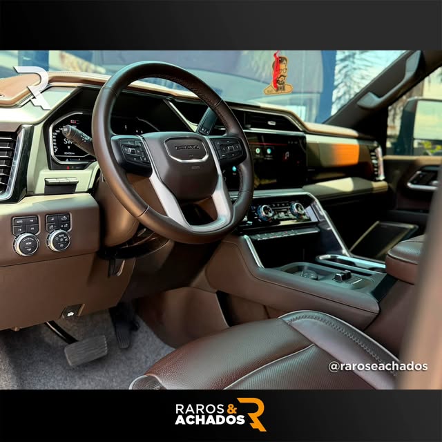 GMC SIERRA 3500HD DENALI ULTIMATE DUALLY - Imagem 12