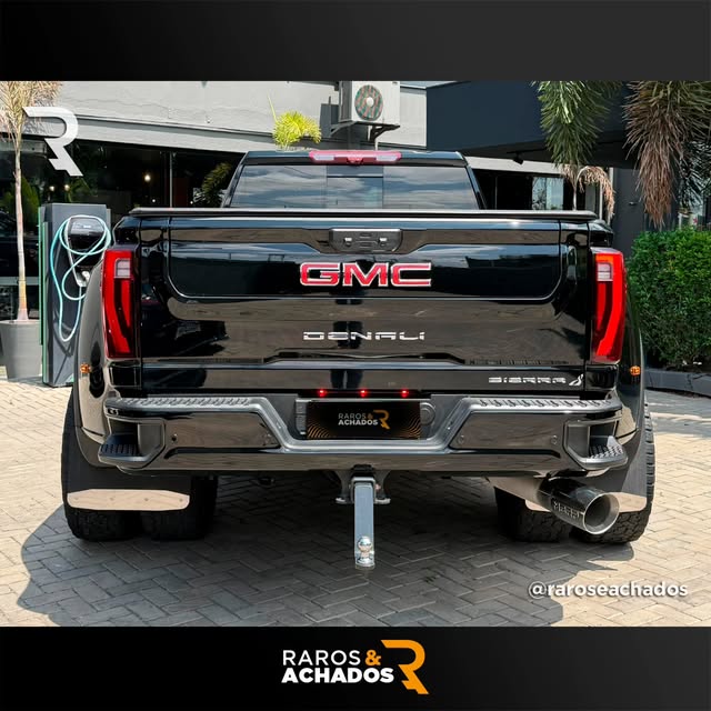 GMC SIERRA 3500HD DENALI ULTIMATE DUALLY - Imagem 5