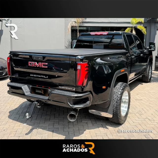 GMC SIERRA 3500HD DENALI ULTIMATE DUALLY - Imagem 6