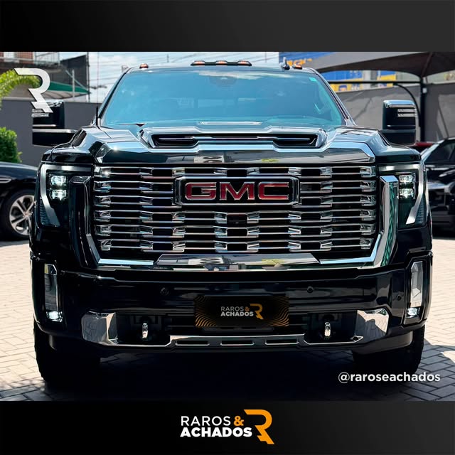GMC SIERRA 3500HD DENALI ULTIMATE DUALLY - Imagem 8