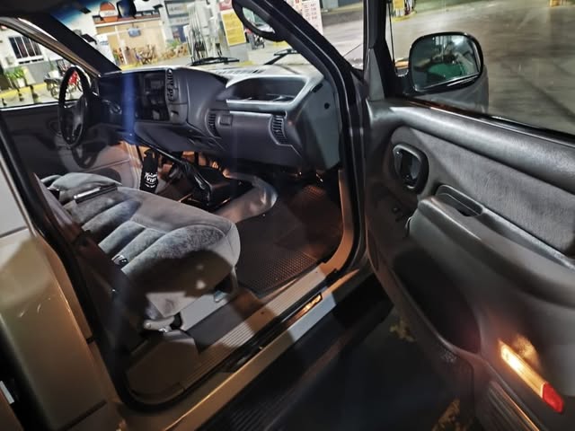 CHEVROLET SILVERADO - Imagem 12