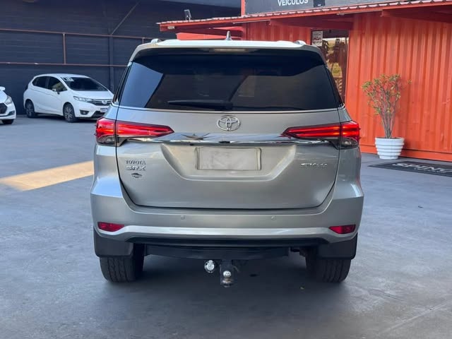 TOYOTA HILUX SW4 SRX - Imagem 4