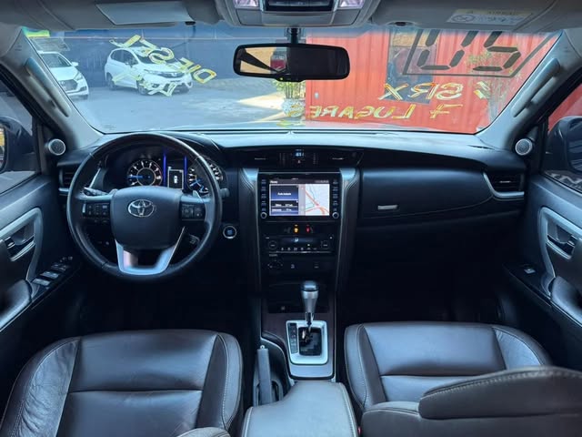 TOYOTA HILUX SW4 SRX - Imagem 5