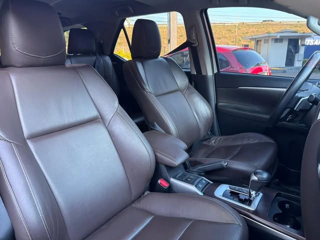 TOYOTA HILUX SW4 SRX - Imagem 7