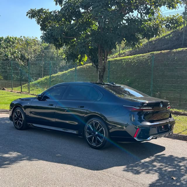 BMW I7 XDRIVE 60 M SPORT - Imagem 5