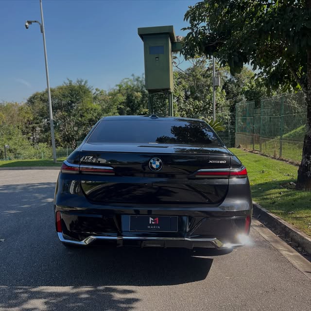 BMW I7 XDRIVE 60 M SPORT - Imagem 6