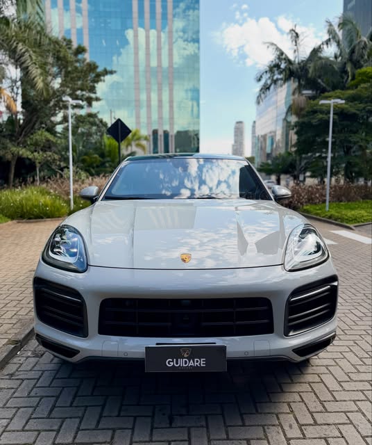 PORSCHE CAYENNE COUPE E-HYBRID PLATINUM EDITION - Imagem 2
