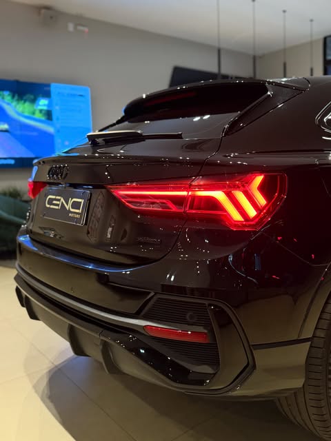 AUDI Q3 SPORTBACK PERFORMANCE BLACK - Imagem 15