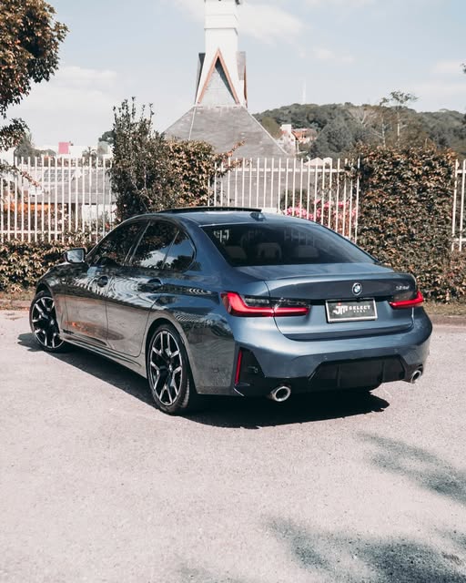 BMW 320I M SPORT - Imagem 2