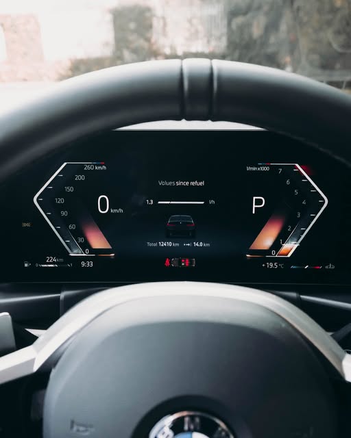 BMW 320I M SPORT - Imagem 4