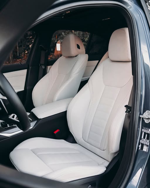 BMW 320I M SPORT - Imagem 7