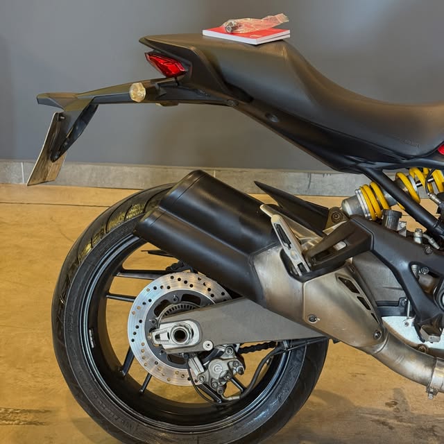 DUCATI MONSTER 821 - Imagem 3
