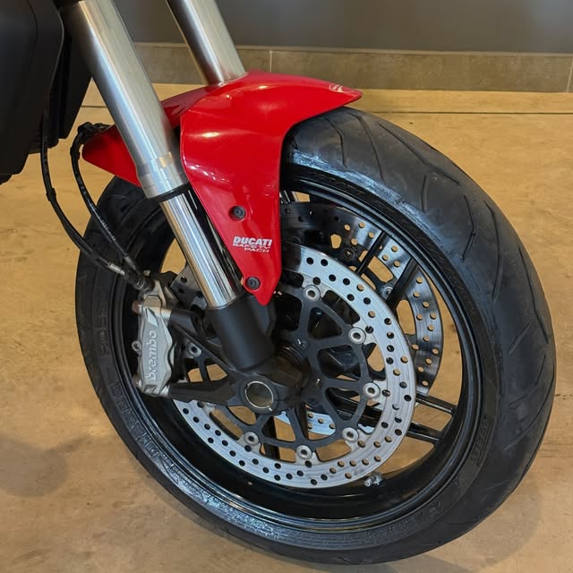 DUCATI MONSTER 821 - Imagem 7