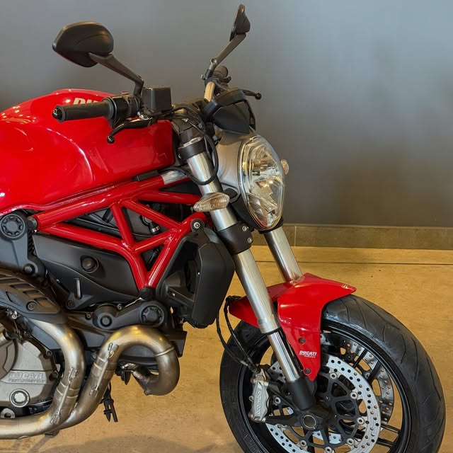 DUCATI MONSTER 821 - Imagem 10