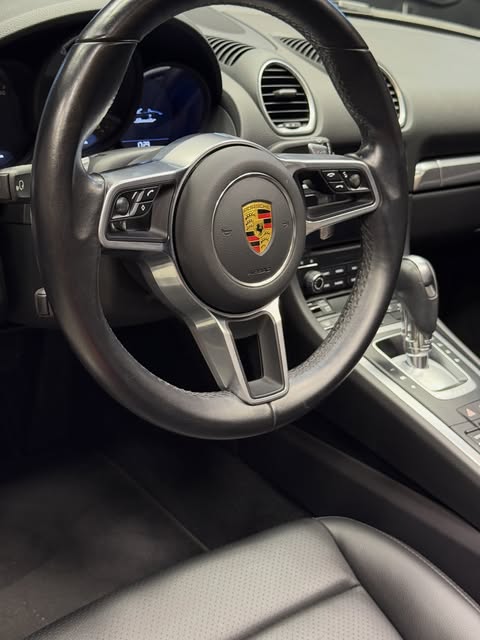PORSCHE 718 BOXSTER - Imagem 8