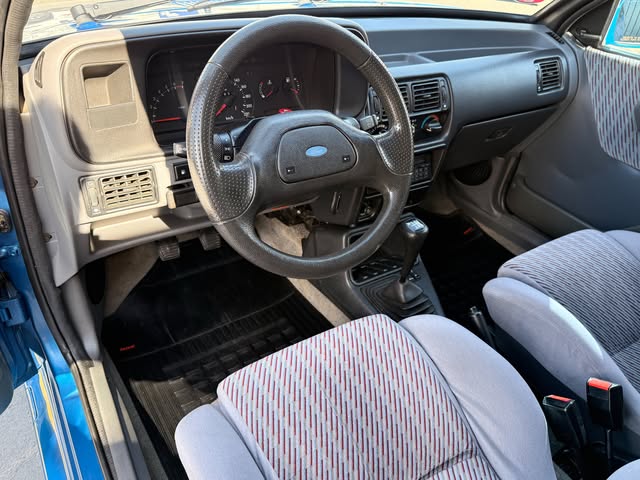 FORD ESCORT XR3 - Imagem 8
