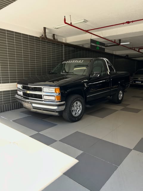 CHEVROLET SILVERADO DLX - Imagem 1