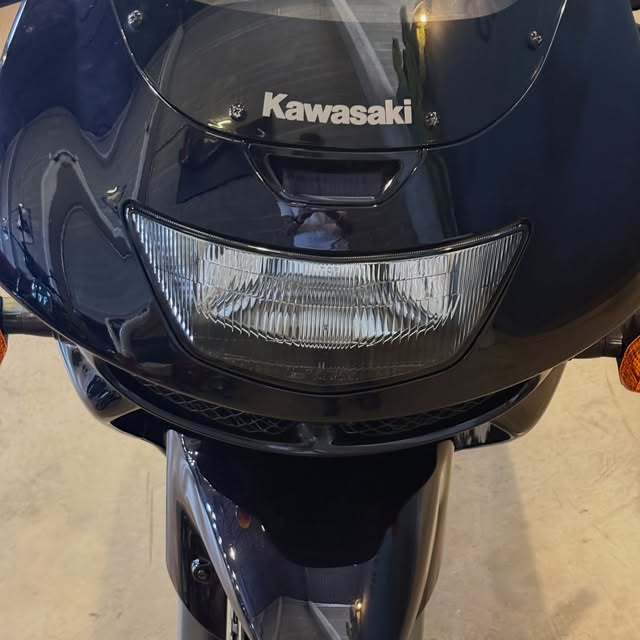 KAWASAKI NINJA ZX9R - Imagem 5