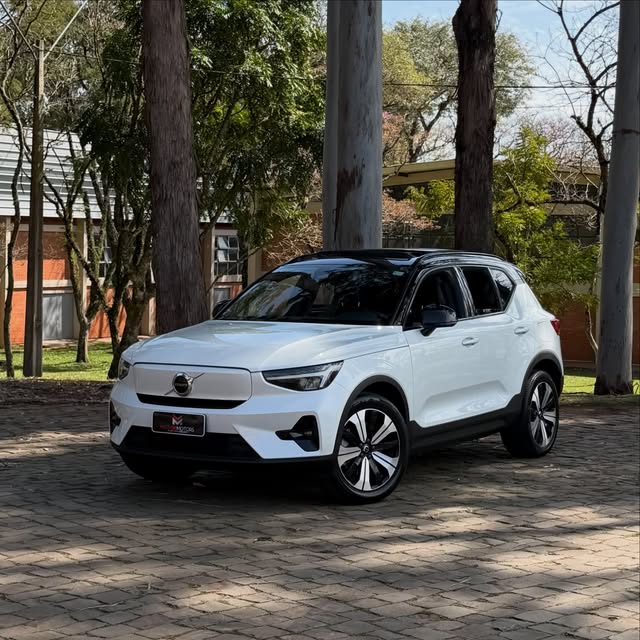 VOLVO XC40 RECHARGE PLUS - Imagem 10